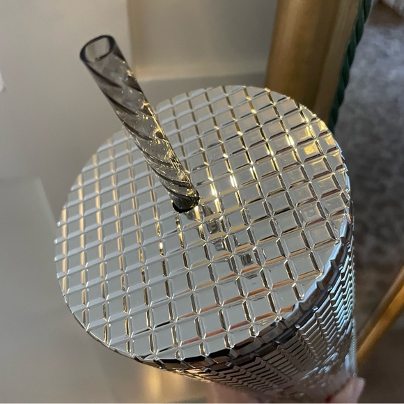Starbucks 🪩 Disco Grid Metallic Silver Tumbler Cold Cup NWT - Picture 5 of 7